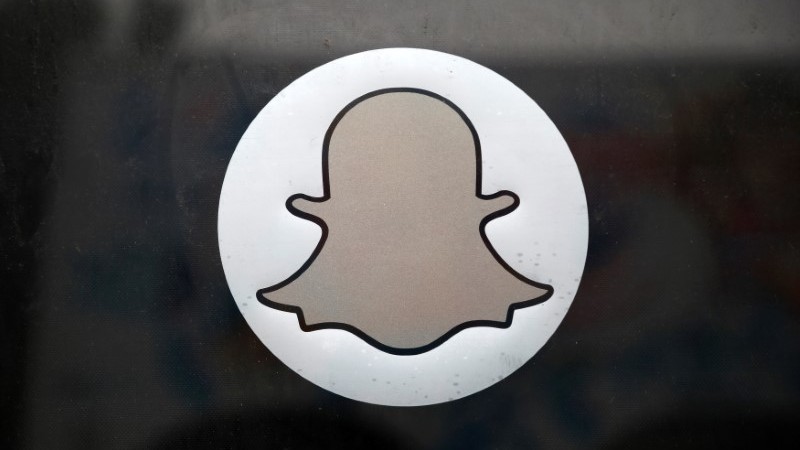 Snap's Slowdown Stirs Doubt on Snapchat Redesign