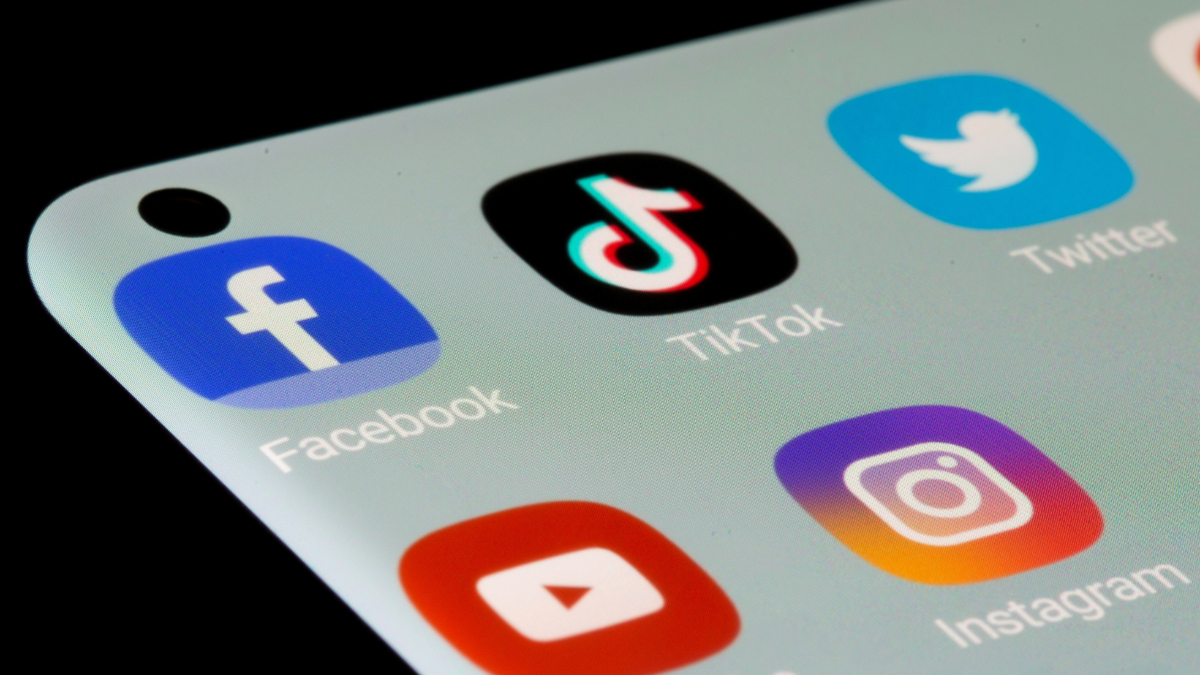 UK to Follow in Australia’s Footsteps With Social Media Ban for Children Under 16