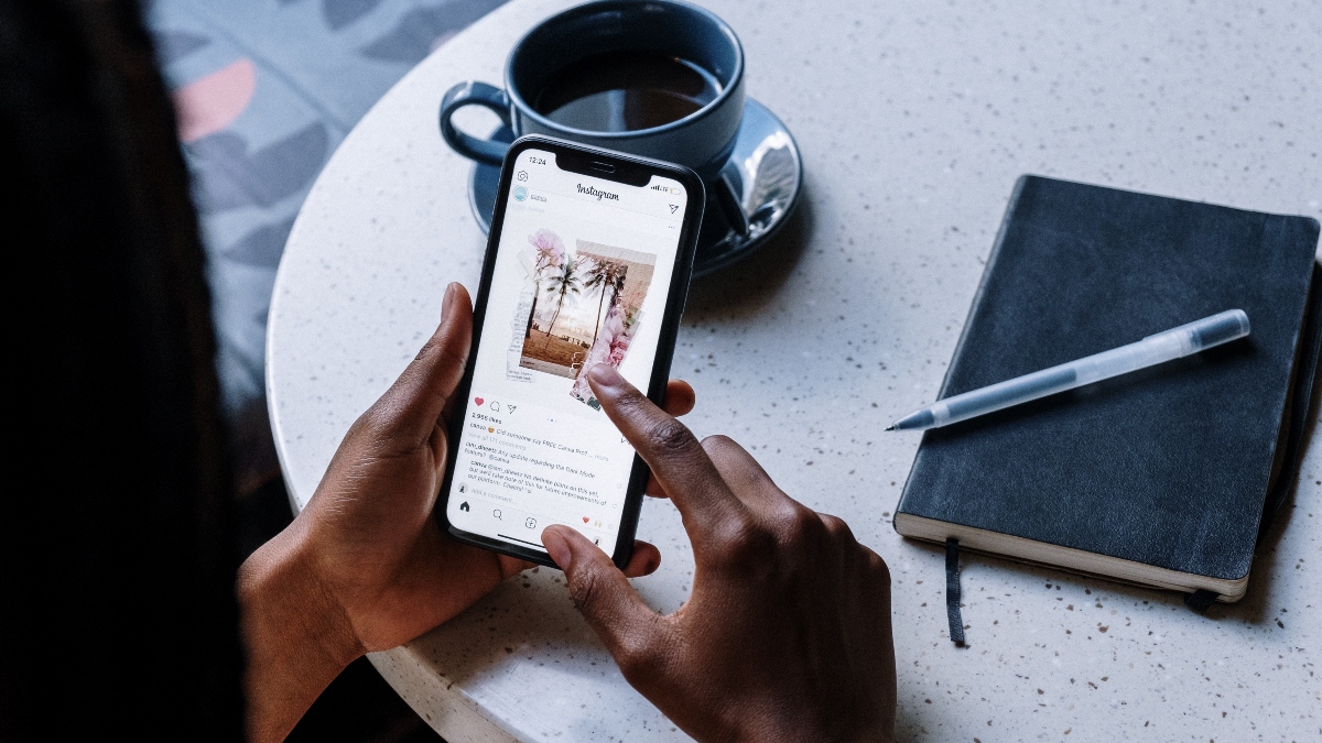 Here's How You Can Minimise the Negative Effects of Social Media