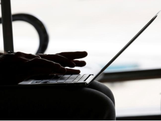 Stop Sending Memes, Russian Telecom Operator Pleads as Networks Begin to Overload