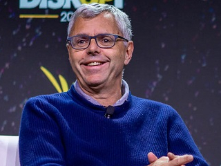 SoftBank Overseas Business Chief Michel Combes Exits in Latest Churn