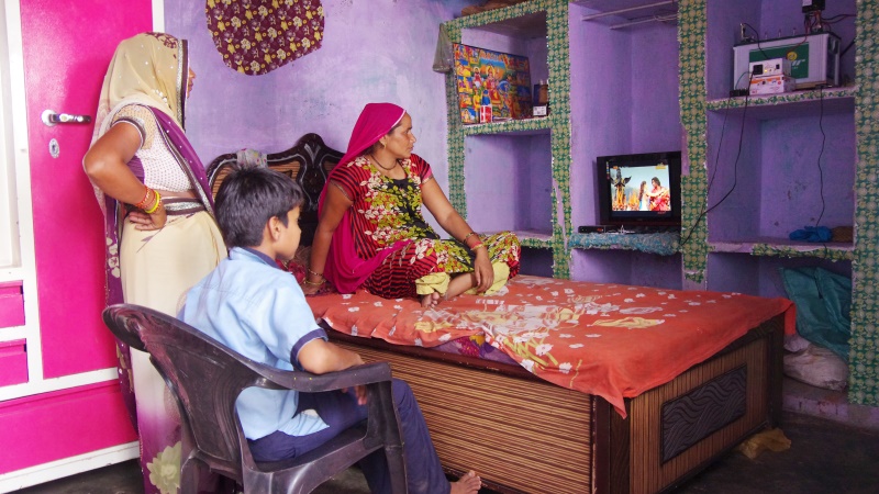 India's First Solar Satellite Television Service Brings 'Magic' to Villages