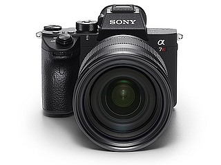 Sony A7R III Full-Frame Mirrorless Camera Launched in India: Price, Specifications
