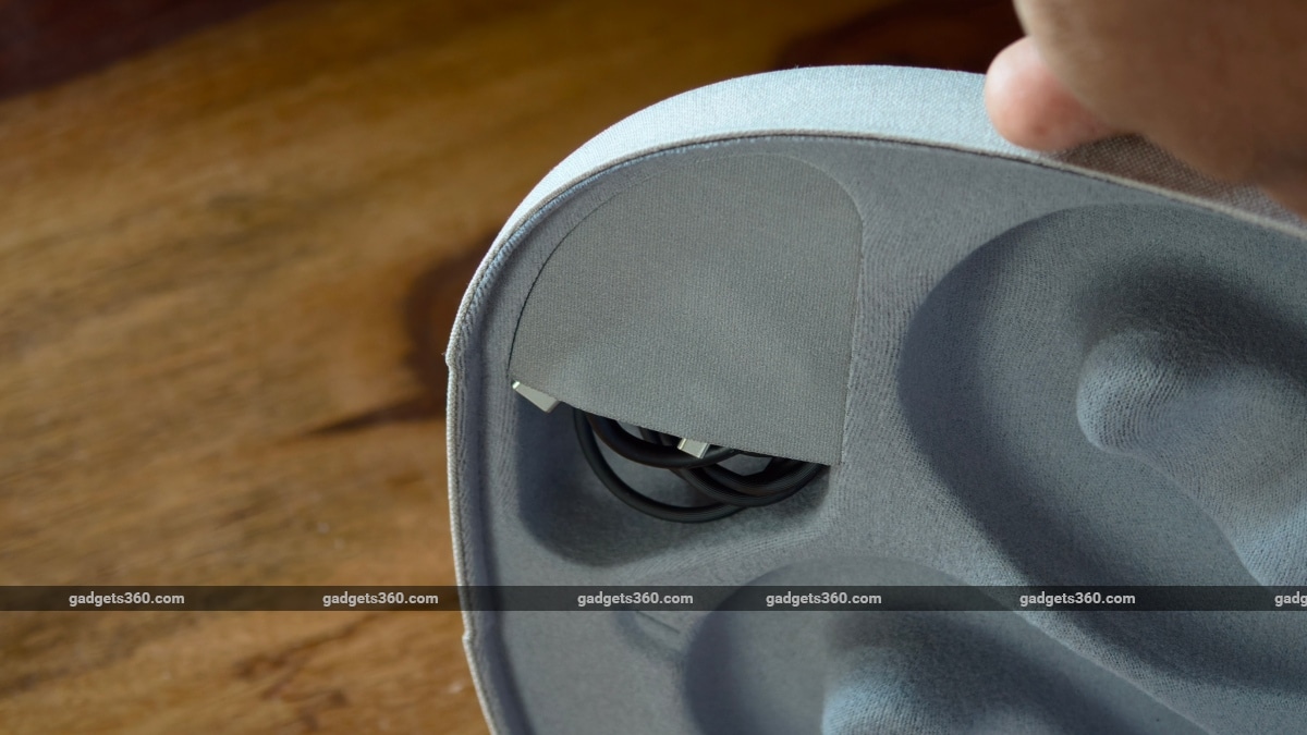 sony wh 1000xm6 design case pouch gadgets 360 SonyWH1000XM6  Sony