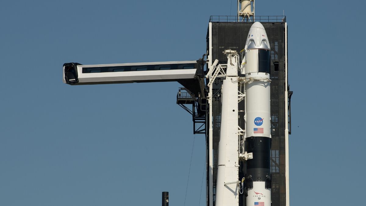 SpaceX Ending Production of Flagship Crew Dragon Capsule, Says Executive