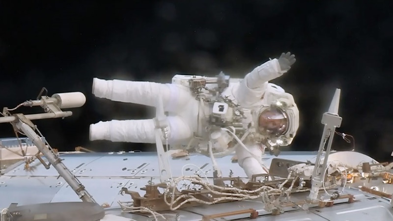 NASA Astronauts Replace Failed Computer During Spacewalk on Tuesday