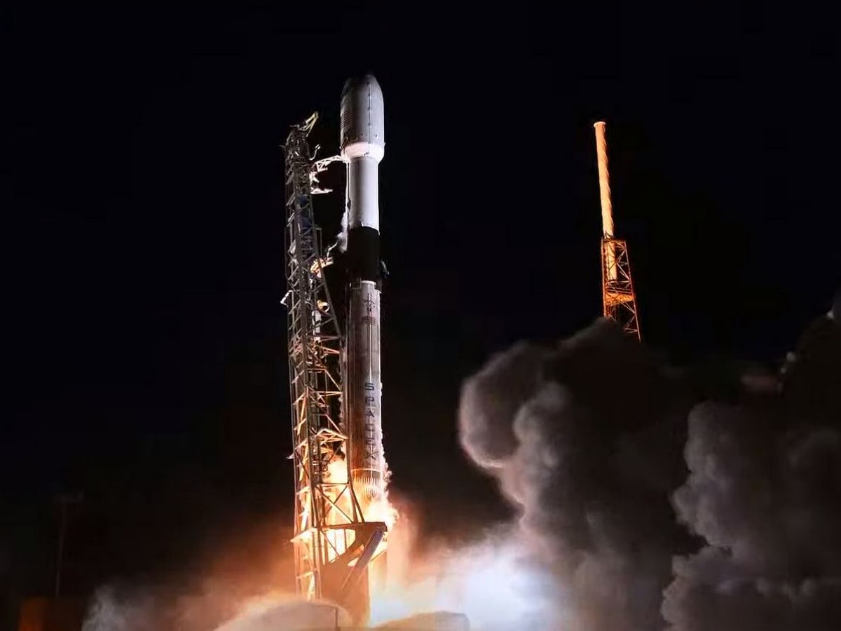 SpaceX Launches 60 More Starlink Internet-Beaming Mini Satellites, Its Third Batch SpaceX Launches 60 More Starlink Internet-Beaming Mini Satellites, Its Third Batch
