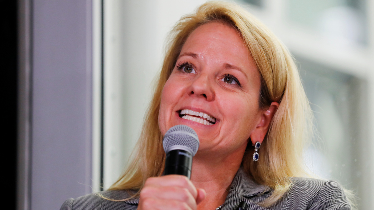 Elon Musk Plans IPO for SpaceX's Starlink Business