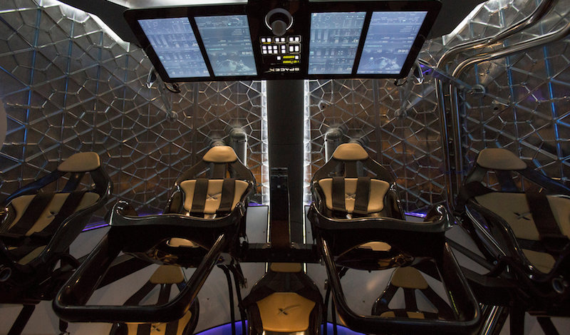 SpaceX to Send Two Tourists Around Moon in 2018