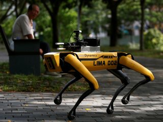 Boston Dynamics&#039; AI-Equipped Robot Dog Deployed at US National Grid Sites to Help Inspect, Maintain Equipment
