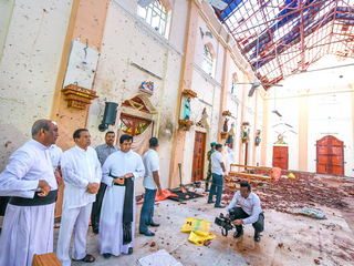 Sri Lanka Social Media Shutdown Raises Fears on Free Expression