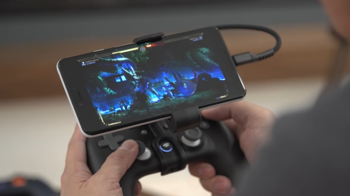 Google Stadia Team Unveils Claw Grip for Pixel Phones, Reveals Content and Compatibility Details