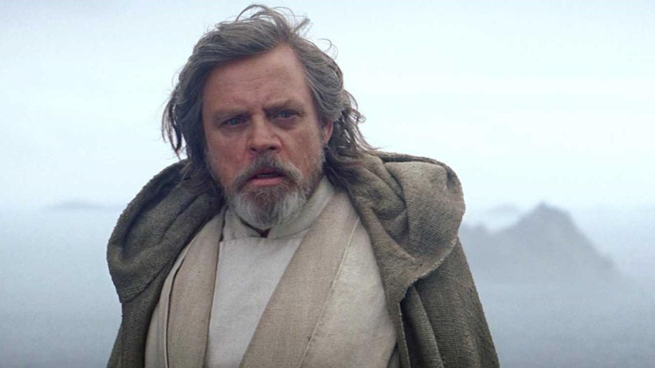 Star Wars: The Last Jedi Clip Reveals Luke's First Words to Rey