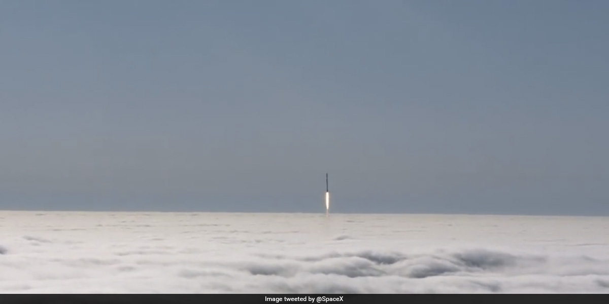 SpaceX's Falcon 9 Rocket Launches 46 Starlink Satellites From Vanderberg Air Force Base