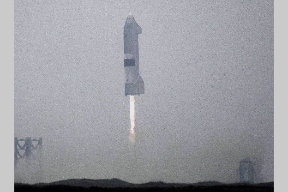 SpaceX Starship SN15 Rocket Prototype Achieves First Safe Landing Following Four Failed Attempts