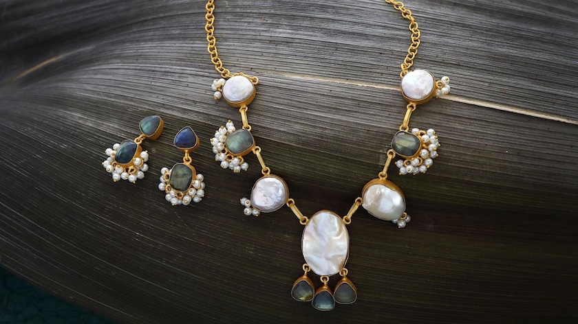 Make a Bold Impression with Myntras Statement Jewellery Collection Make a Bold Impression with Myntras Statement Jewellery Collection