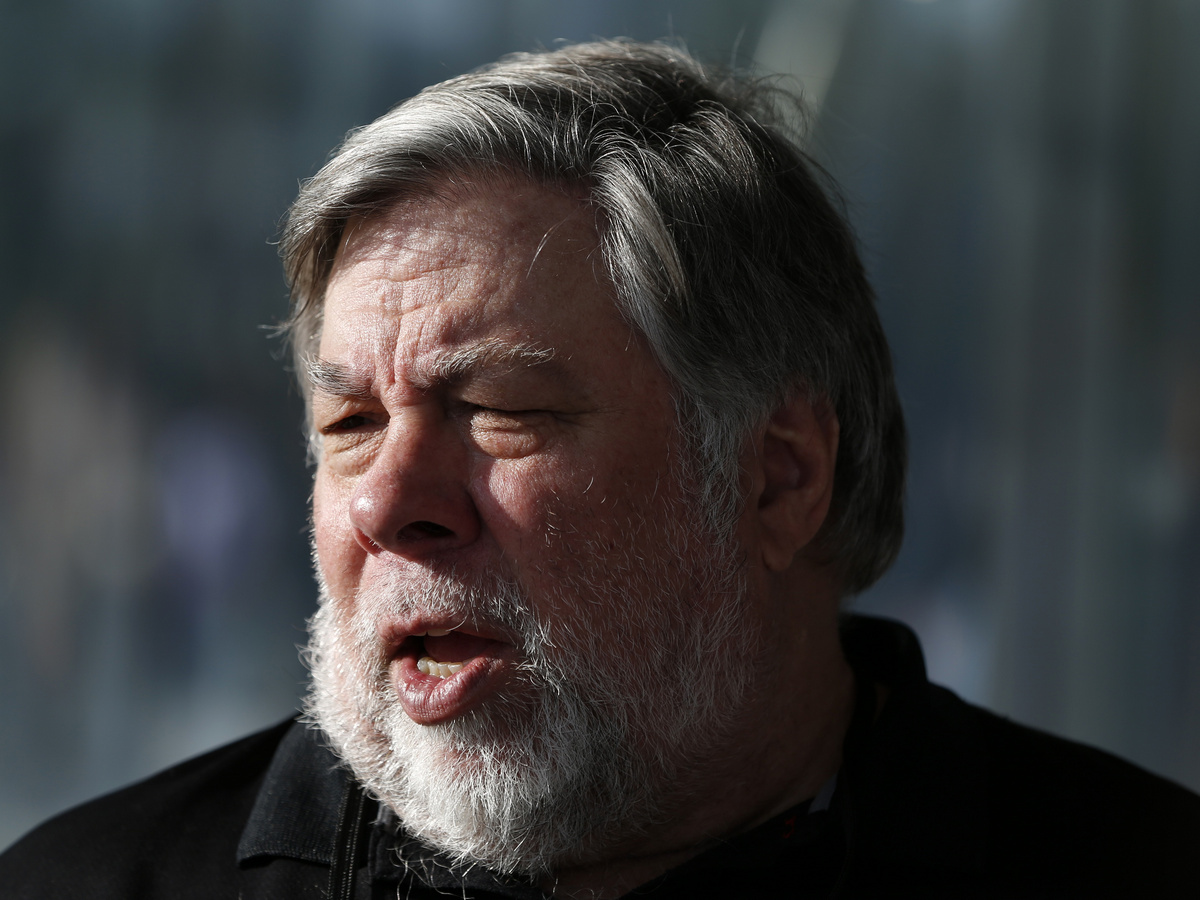 Apple Co-Founder’s Bizarre Tweet Claims He Might Be ‘Patient Zero’ for Coronavirus in the US
