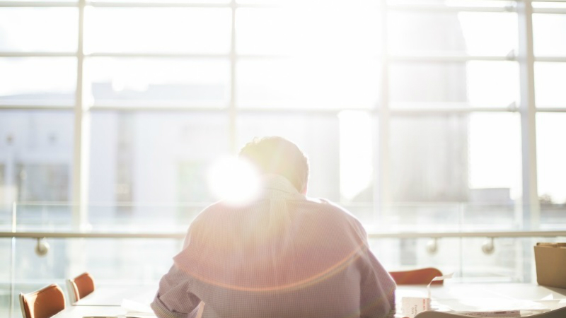 New ‘Smallest’, Wearable, Battery-Free Device Can Warn People of UV Overexposure