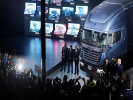 Auto Expo 2023: Tata Considering Setting Up Battery Cell Plants for EVs in India, Europe Auto Expo 2023: Tata Considering Setting Up Battery Cell Plants for EVs in India, Europe