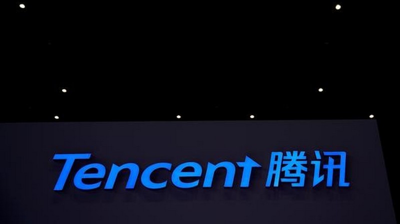 Alibaba, Tencent Rally Troops Amid $10 Billion Retail Battle