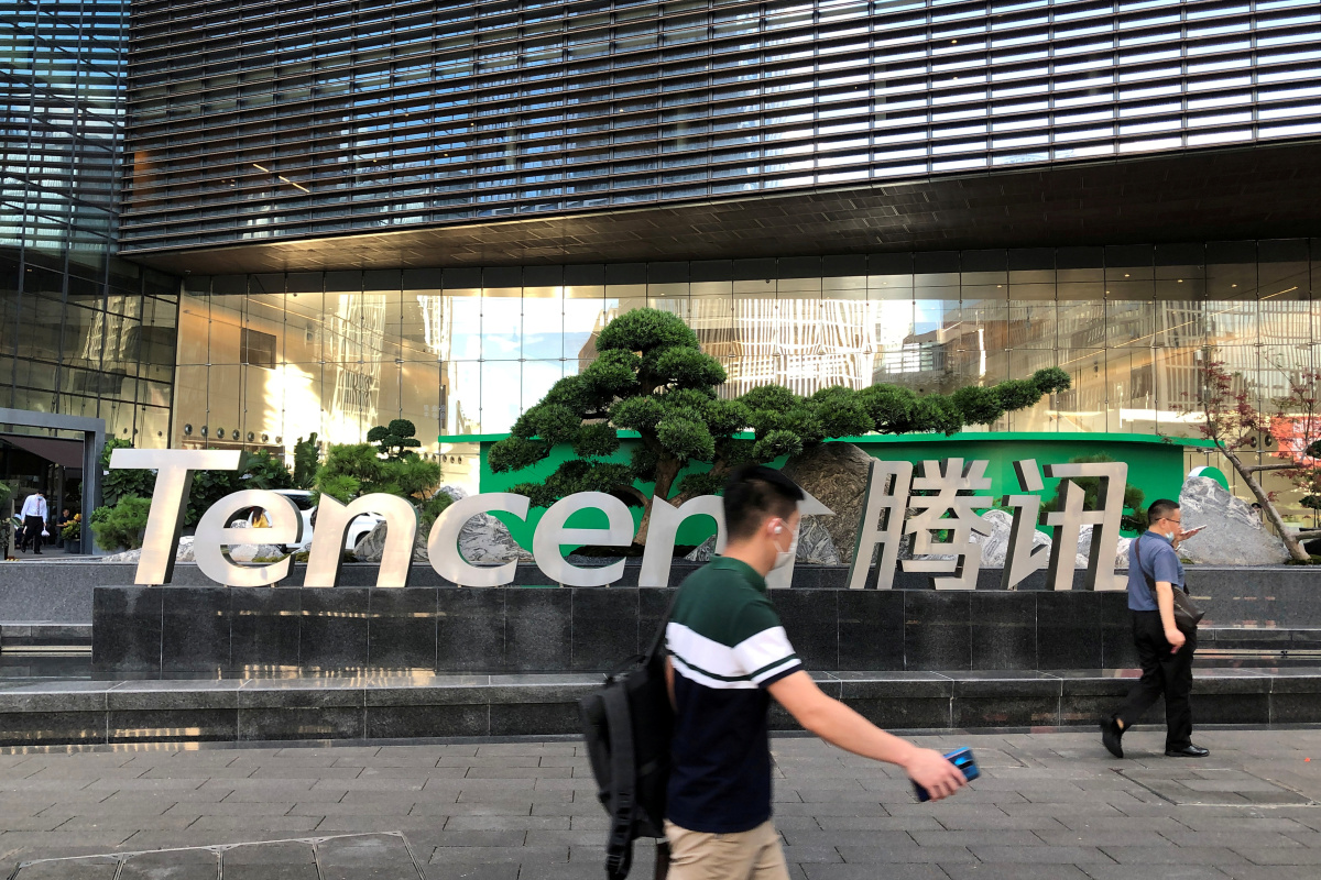 Tencent CEO Pony Ma Said to Meet China Antitrust Officials as Scrutiny Widens