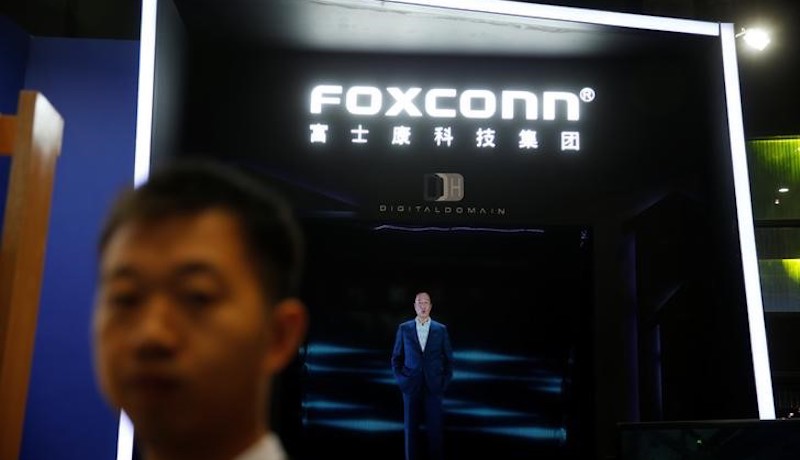 Foxconn Plans US Display Plant for Over $10 Billion, Scouting for Location