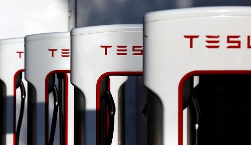 Tesla Autopilot System Cleared in US Probe Over Fatal Crash