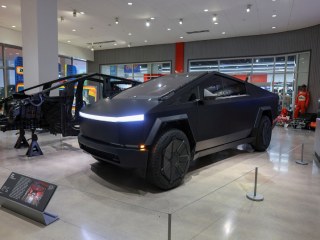 Cybertruck Designer Says Tesla Stainless Steel Pickup is No Experiment