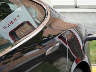 US Updates Self-Driving Car Guidelines as More Hit the Road