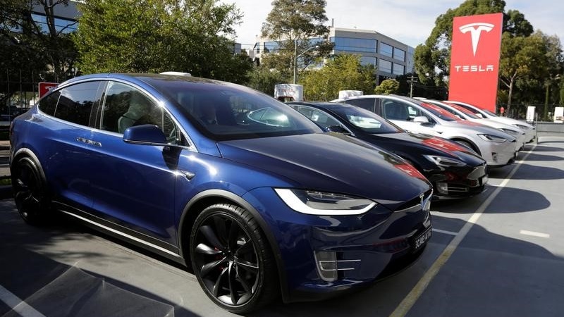 Fatal Tesla Crash in US Sparks Investigation