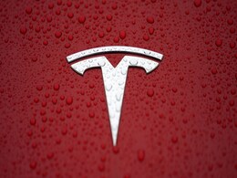 Tesla Tries to Assure Workers There's No Big Virus Outbreak Tesla Tries to Assure Workers There's No Big Virus Outbreak