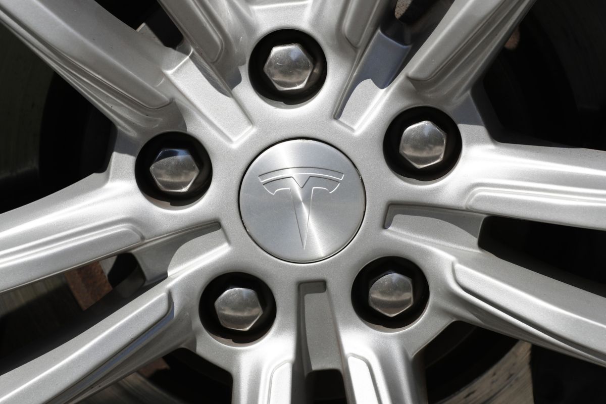 Last Minute Issues: Elon Musk On Delay In Tesla's Next FSD Update