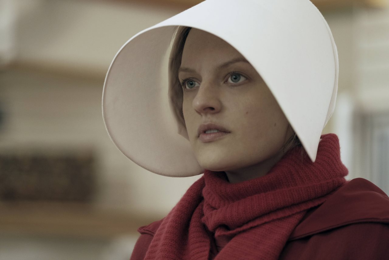 Golden Globes: The Handmaid's Tale Wins Best TV Drama, Elisabeth Moss for Best Actress