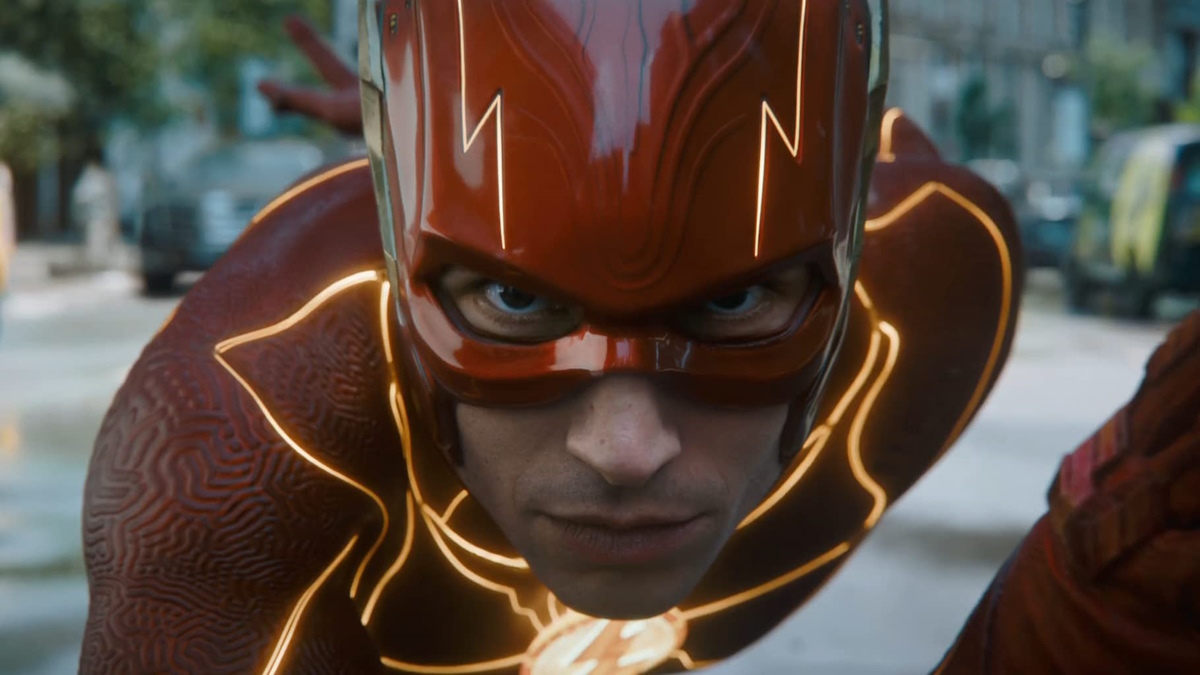 The Flash Trailer: Barry Allen&rsquo;s Worlds Collide in New DC Comics Time-Hopping Movie