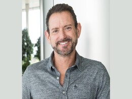 Apple Security Head Thomas Moyer Charged With Offering Bribe for Gun Licences Apple Security Head Thomas Moyer Charged With Offering Bribe for Gun Licences