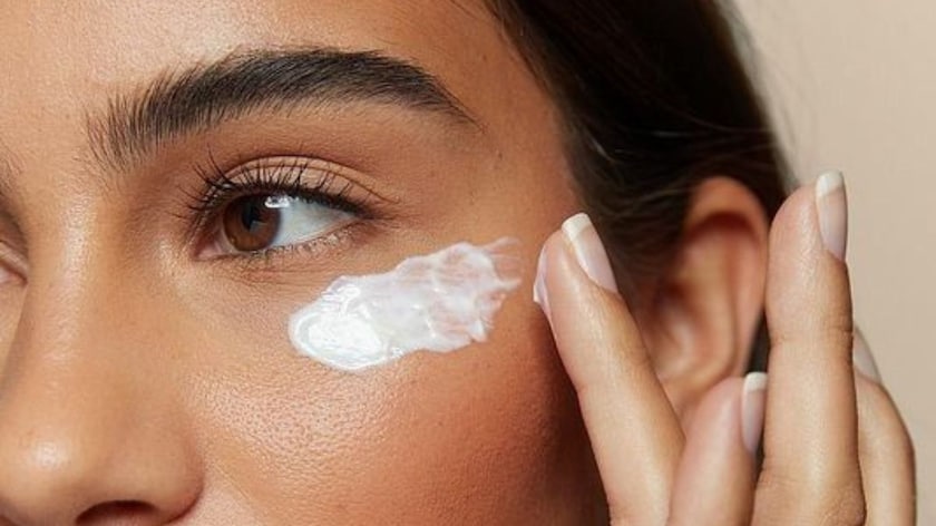 Best Under-Eye Creams for Dark Circles under Rs. 699 at the Myntra Sale Best Under-Eye Creams for Dark Circles under Rs. 699 at the Myntra Sale