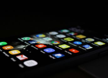 Best Mobile Phones Under ₹22,999: Top 5 Picks You Can Buy Right Now