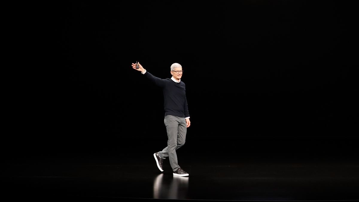 Apple CEO Cook Opposes Trump, Backs 'Dreamer' Immigrants in Supreme Court