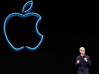 &#039;Sign In With Apple&#039; Button Should Be Placed Above Google, Facebook&#039;s, Company Says