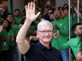 Apple CEO Tim Cook Concludes His India Visit, Says &lsquo;Can&#039;t Wait to Return&rsquo;