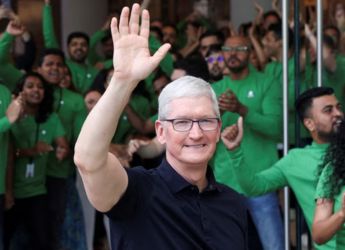 Apple के चीफ की पोजिशन से जल्द हट सकते हैं Tim Cook, कंपनी कर रही नए CEO की तलाश