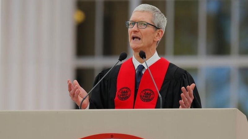 Tim Cook 'Concerned About People Thinking Like Computers, Without Values or Compassion'