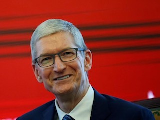 Apple CEO Tim Cook Blasts Trump&#039;s Response to Charlottesville, Vows Donations to Anti-Hate Groups