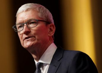 This Hardware Exec Could Become Apple's Next CEO After Tim Cook