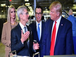 US President Donald Trump Praises Apple CEO Tim Cook's 'Great Job' US President Donald Trump Praises Apple CEO Tim Cook's 'Great Job'