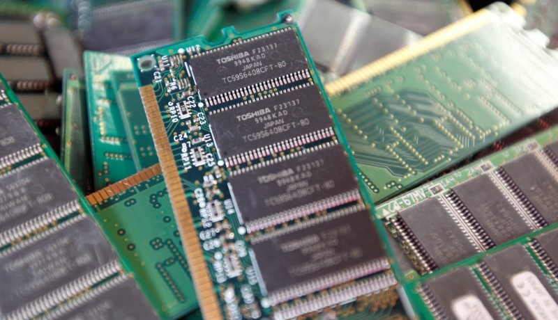 Toshiba Prepares to Formalise Chip Unit Sale to Bain Capital, Rejected Suitor Steps Up Legal Action