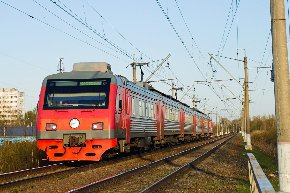 Modified Train Cars Use Energy From Braking to Clean Air of CO2, Help Fight Climate Change