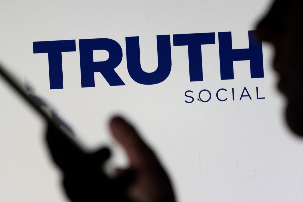 Trump&rsquo;s Social Media Merger Deal Said to Have Leaked Months Ahead of Announcement: Report