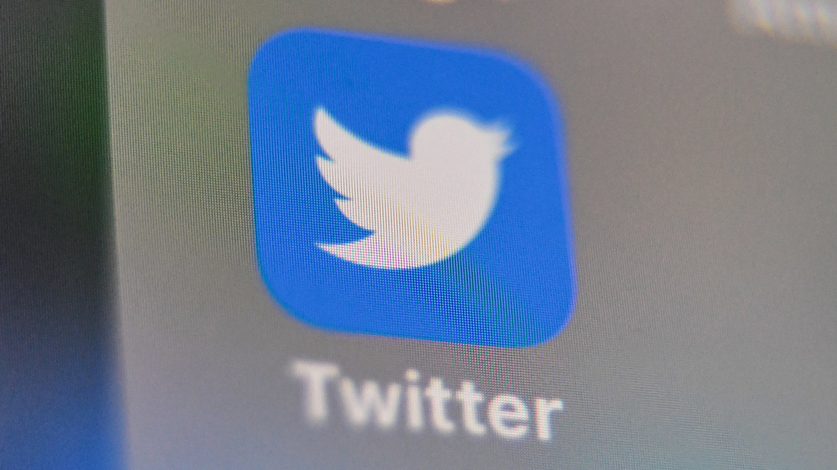 Twitter Experiments With Scheduling Tweets From Its Web Interface