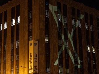 Elon Musk&#039;s Twitter Begins Switch to X Branding With Site Logo, Profile Photo